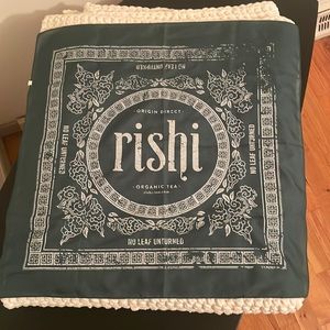 rishi kerchief